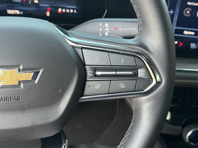 Used 2025 Chevrolet Suburban Premier AWD/4WD image 28