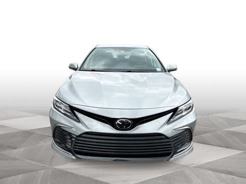 Used 2023 Toyota Camry LE w/ Convenience Package FWD image 3