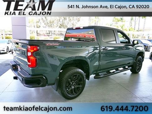 Used 2026 Chevrolet Silverado 1500 LT Trail Boss w/ LPO, Dark Essentials Package AWD/4WD image 9