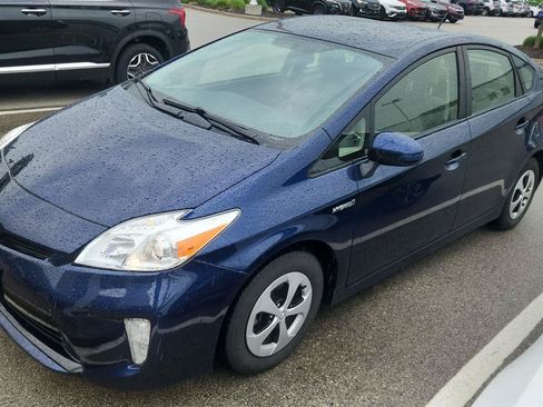 Used 2015 Toyota Prius Two FWD image 9