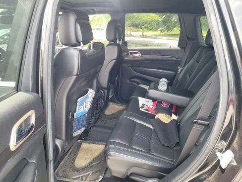 Used 2014 Jeep Grand Cherokee Limited AWD/4WD image 12