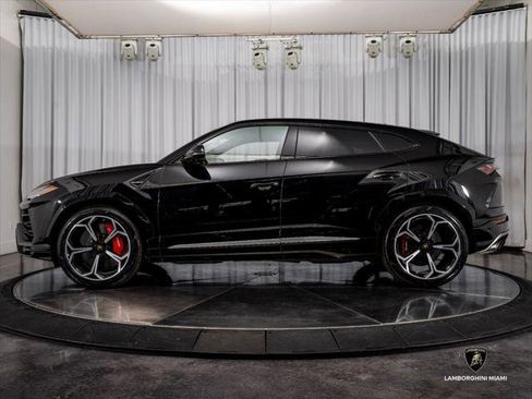 Used 2019 Lamborghini Urus AWD/4WD image 6