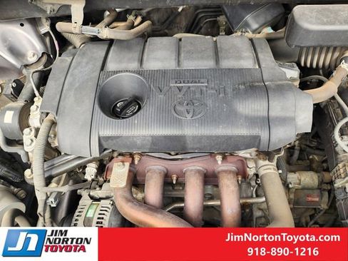 Used 2011 Toyota Highlander Base image 32