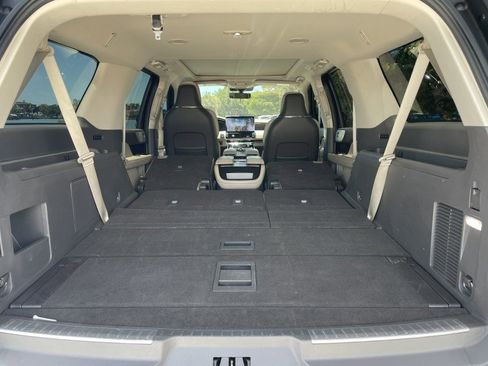 Used 2022 Lincoln Navigator L Reserve RWD image 46