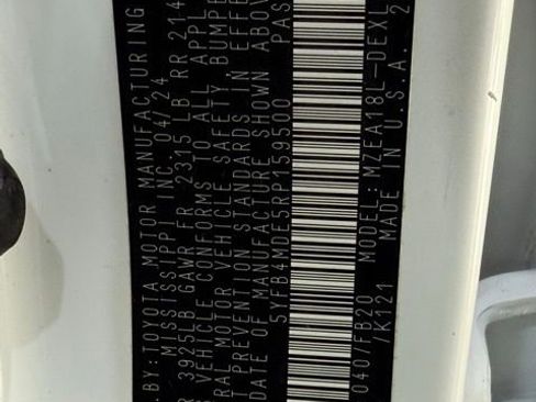 Used 2024 Toyota Corolla LE image 40