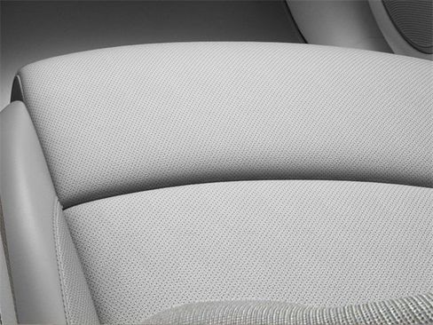 Used 2025 Genesis GV60 RWD image 16