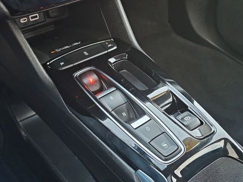 Certified 2023 Chevrolet Bolt EUV Premier w/ Sun & Sound Package image 33