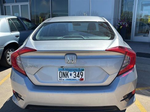 Used 2016 Honda Civic EX image 9