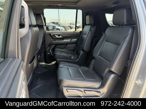 Used 2023 Chevrolet Suburban Z71 AWD/4WD image 35