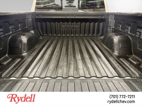 Used 2019 GMC Sierra 1500 SLT w/ SLT Premium Plus Package AWD/4WD image 18