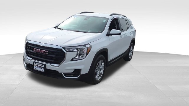 Certified 2024 GMC Terrain SLE w/ Driver Convenience Package FWD image 2