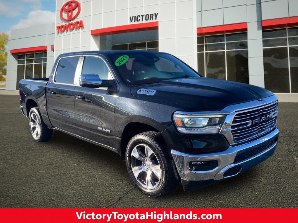 Used 2023 RAM 1500 Laramie AWD/4WD image 1