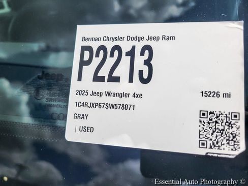 Certified 2025 Jeep Wrangler Unlimited Sahara AWD/4WD image 27