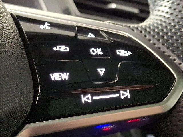 Used 2024 Volkswagen Tiguan SE R-Line FWD image 22