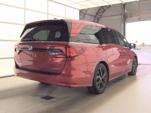 Used 2023 Honda Odyssey Sport image 6