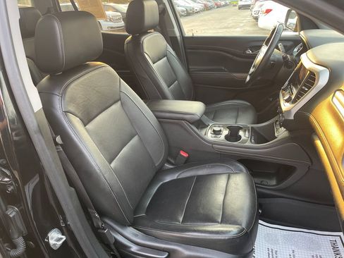 Used 2020 GMC Acadia SLT w/ LPO, Floor Liner Package AWD/4WD image 21