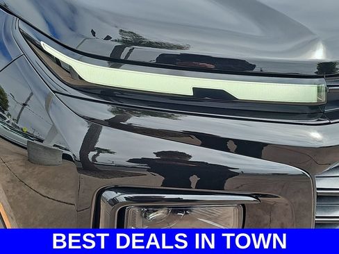 New 2026 Chevrolet Traverse LT w/ Midnight/Sport Edition FWD image 36