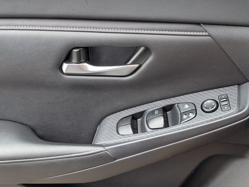 Used 2024 Nissan Sentra SV w/ All-Weather Package FWD image 25