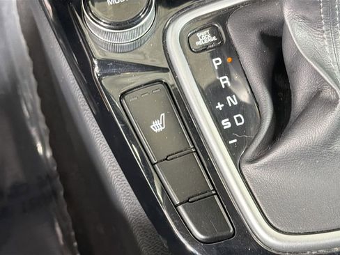 Used 2021 Kia Seltos SX w/ SX Sunroof Package AWD/4WD image 23