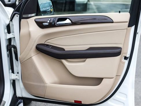 Used 2018 Mercedes-Benz GLE 43 AMG 4MATIC image 48