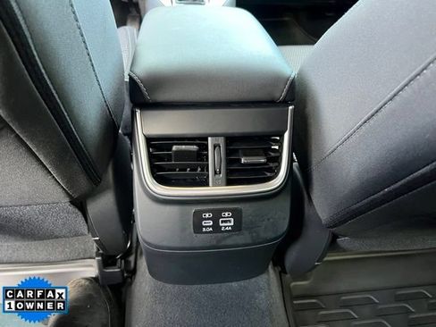 Used 2024 Subaru Outback Premium AWD/4WD image 12