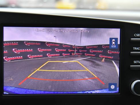 Used 2023 Hyundai Elantra SE image 17