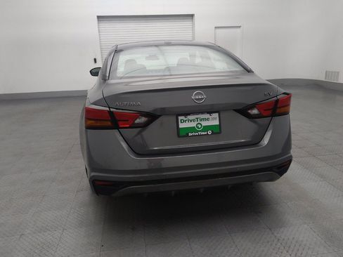Used 2024 Nissan Altima 2.5 SV image 6