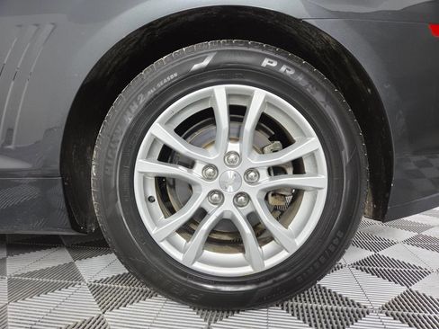 Used 2015 Chevrolet Camaro LT RWD image 11