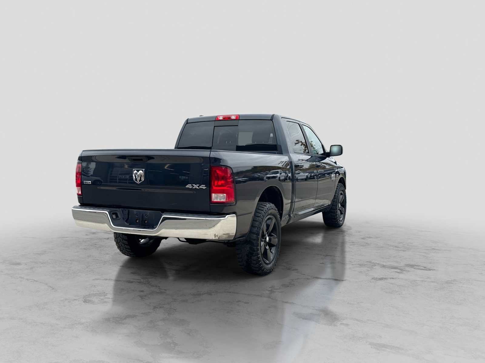 Used 2019 RAM 1500 Classic SLT AWD/4WD image 6