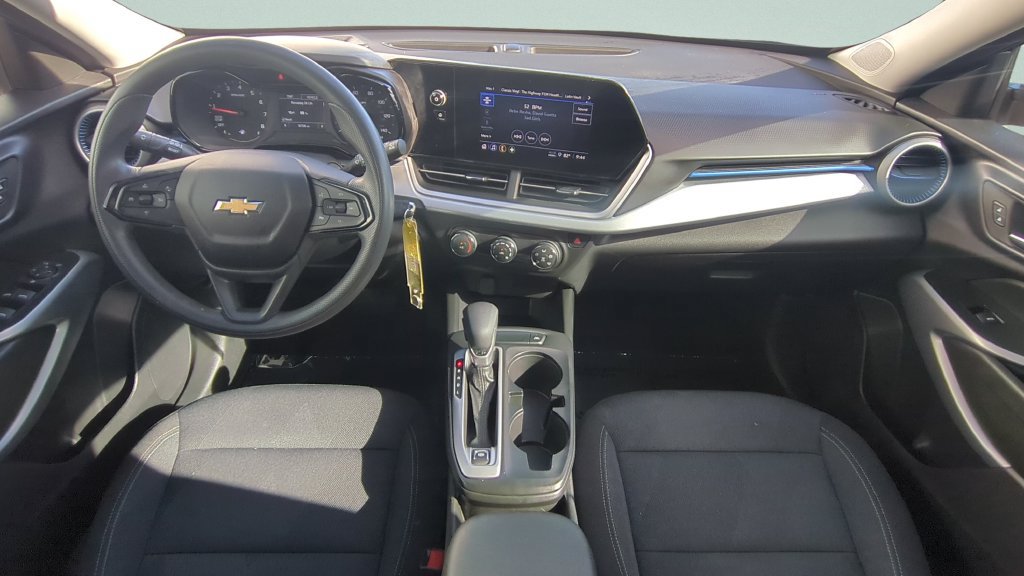 Used 2026 Chevrolet Trax LS w/ Driver Confidence Package FWD image 11