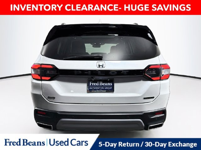 Used 2024 Honda Pilot Touring image 8