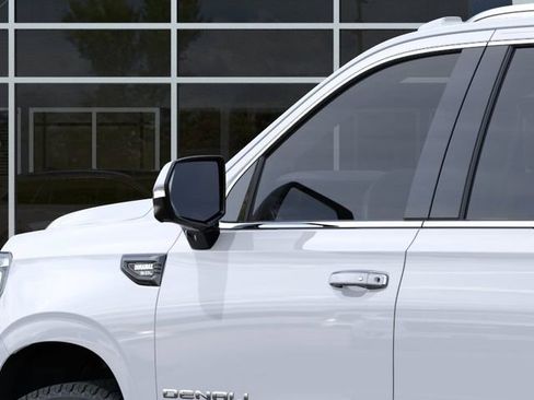 New 2026 GMC Yukon XL Denali Ultimate AWD/4WD image 12