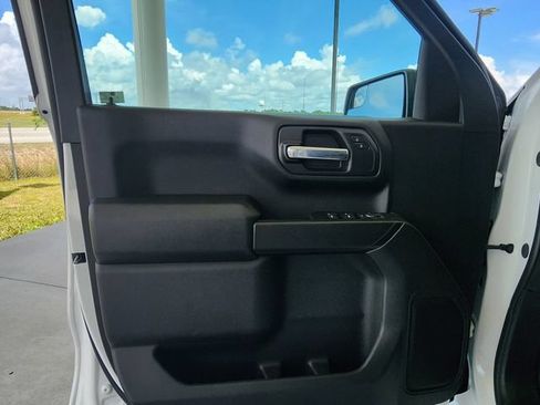 Used 2026 GMC Sierra 1500 Pro w/ Pro Value Package AWD/4WD image 10