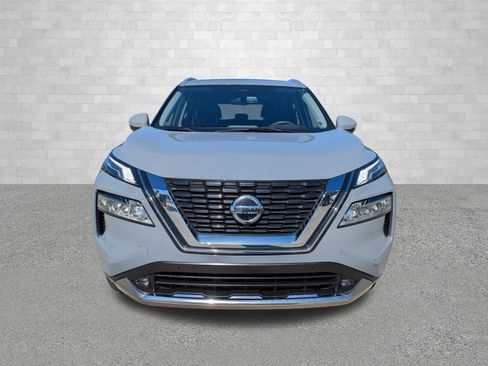 Used 2021 Nissan Rogue Platinum image 6