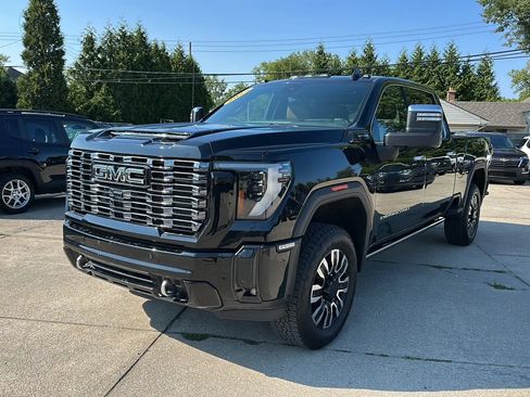 Used 2025 GMC Sierra 2500 Denali Ultimate AWD/4WD image 1