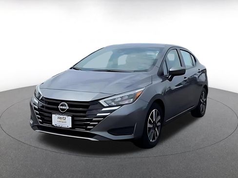 Used 2025 Nissan Versa SV FWD image 7