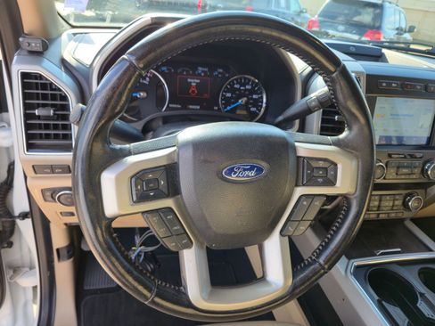 Used 2021 Ford F250 Lariat w/ Lariat Ultimate Package image 17