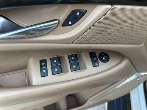 Used 2020 Cadillac Escalade ESV Platinum image 17