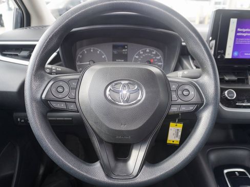 Certified 2025 Toyota Corolla LE image 18