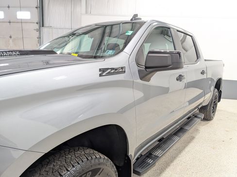 Used 2024 Chevrolet Silverado 1500 LT Trail Boss w/ Convenience Package II AWD/4WD image 7