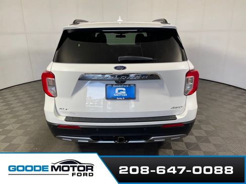 Used 2022 Ford Explorer XLT w/ Equipment Group 202A AWD/4WD image 6