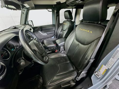 Used 2015 Jeep Wrangler Unlimited Sahara w/ Dual Top Group image 19