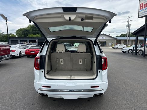 Used 2023 GMC Acadia Denali AWD/4WD image 5