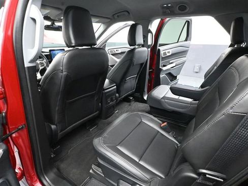 Used 2023 Ford Explorer XLT w/ Equipment Group 202A image 37