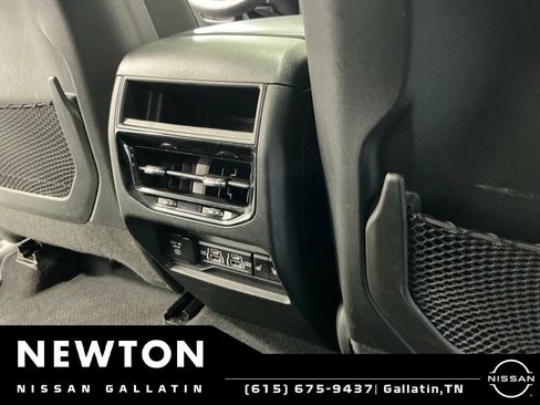 Used 2024 Jeep Grand Cherokee Limited 4xe AWD/4WD image 25