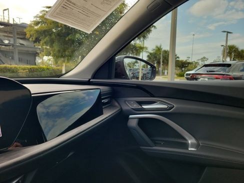 Certified 2025 Audi Q5 Premium w/ Convenience Package image 27