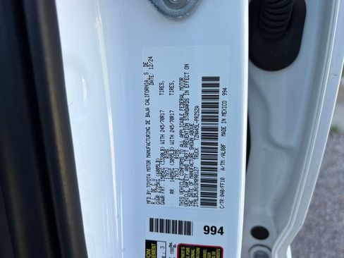 Certified 2025 Toyota Tacoma SR5 AWD/4WD image 26