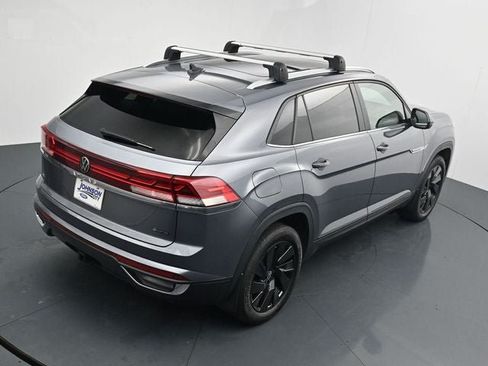 Used 2024 Volkswagen Atlas Cross Sport SE AWD/4WD image 33