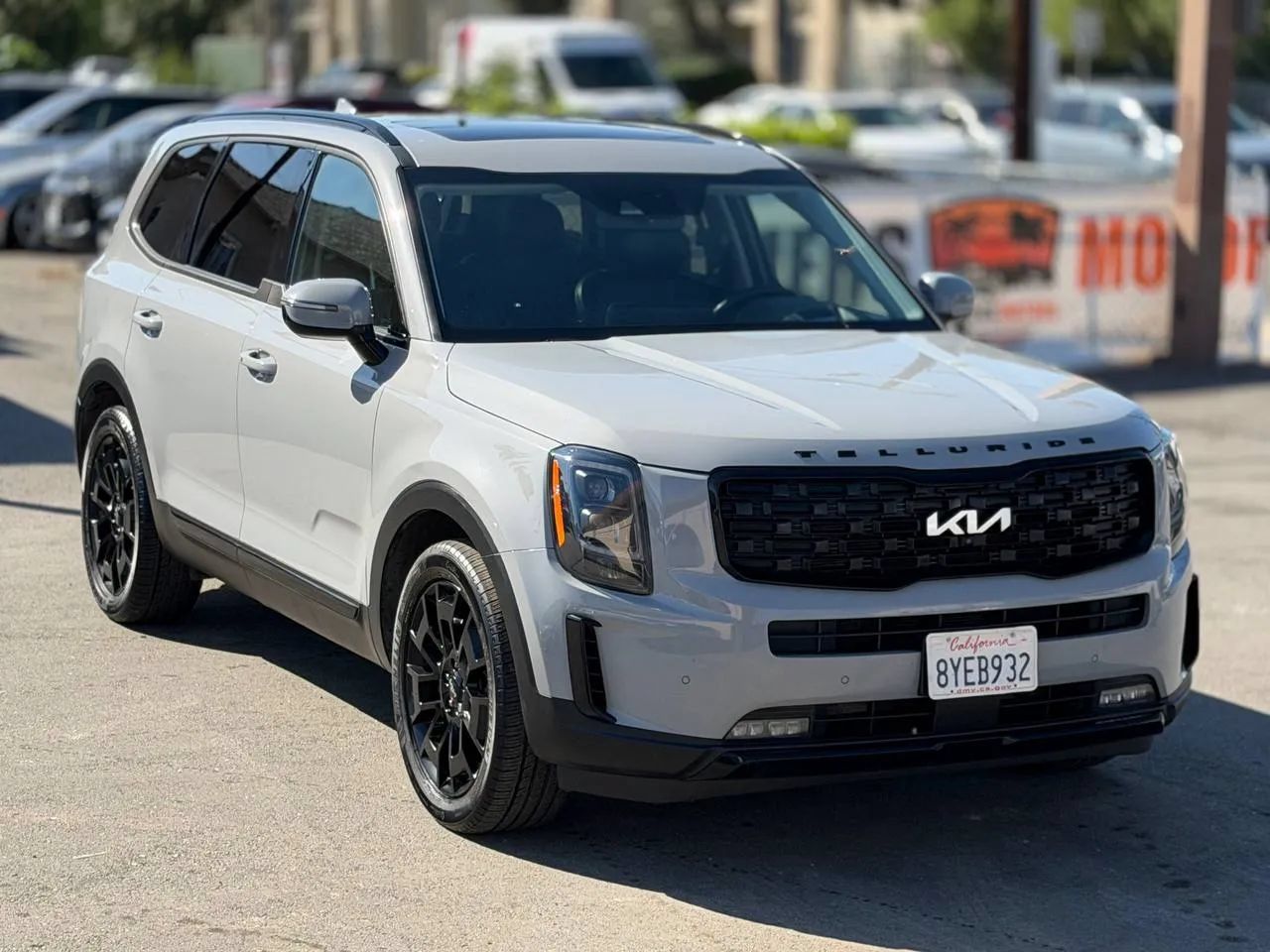 Used 2022 Kia Telluride SX w/ SX Prestige Package AWD/4WD image 2