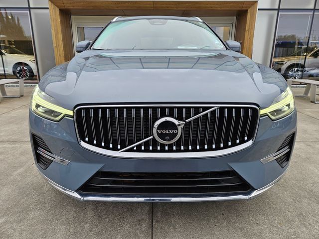 Used 2023 Volvo XC60 B6 Ultimate AWD/4WD image 2